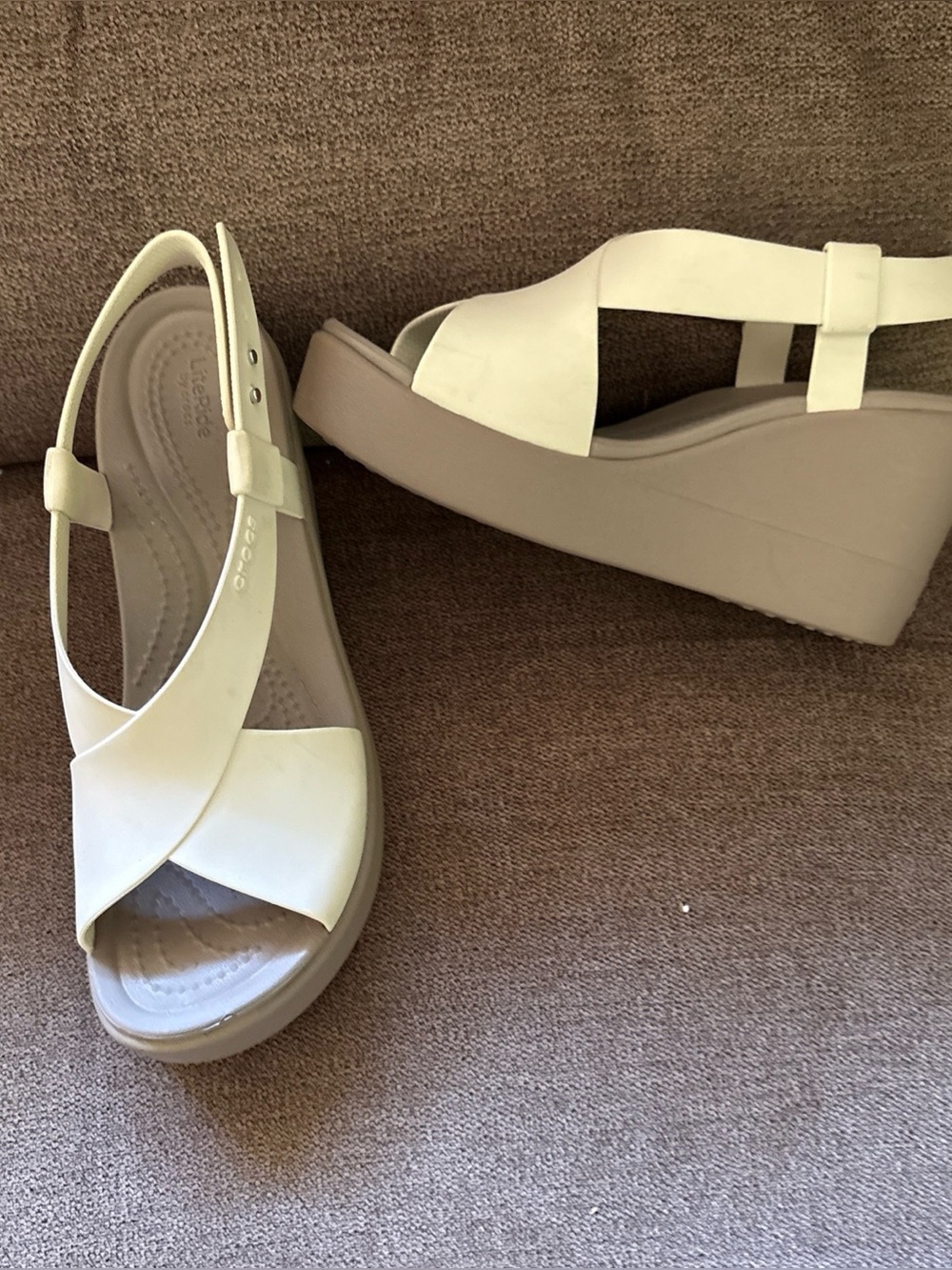 Crocs LiteRide Brooklyn High Wedge Platform Sandal  Womens Size 6 Comfort